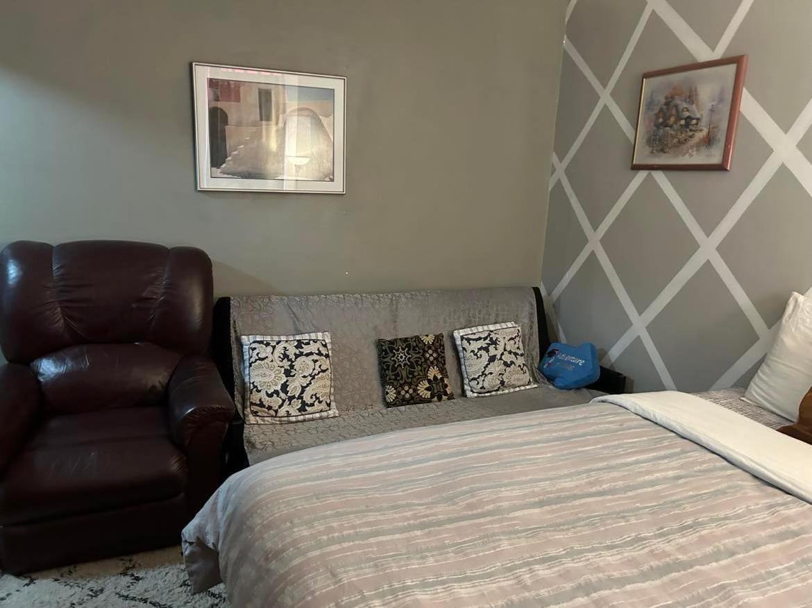 Maryland Homestay In Winnpeg Downtown Winnipeg Rom bilde